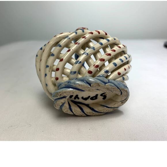 Mini Delicate Hand Painted Porcelain Pottery Rose Woven Basket from Spain - Picture 11 of 12